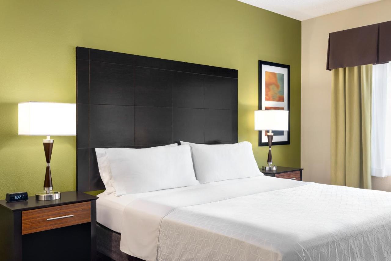 Holiday Inn Express Hotel & Suites Edmond By Ihg Luaran gambar