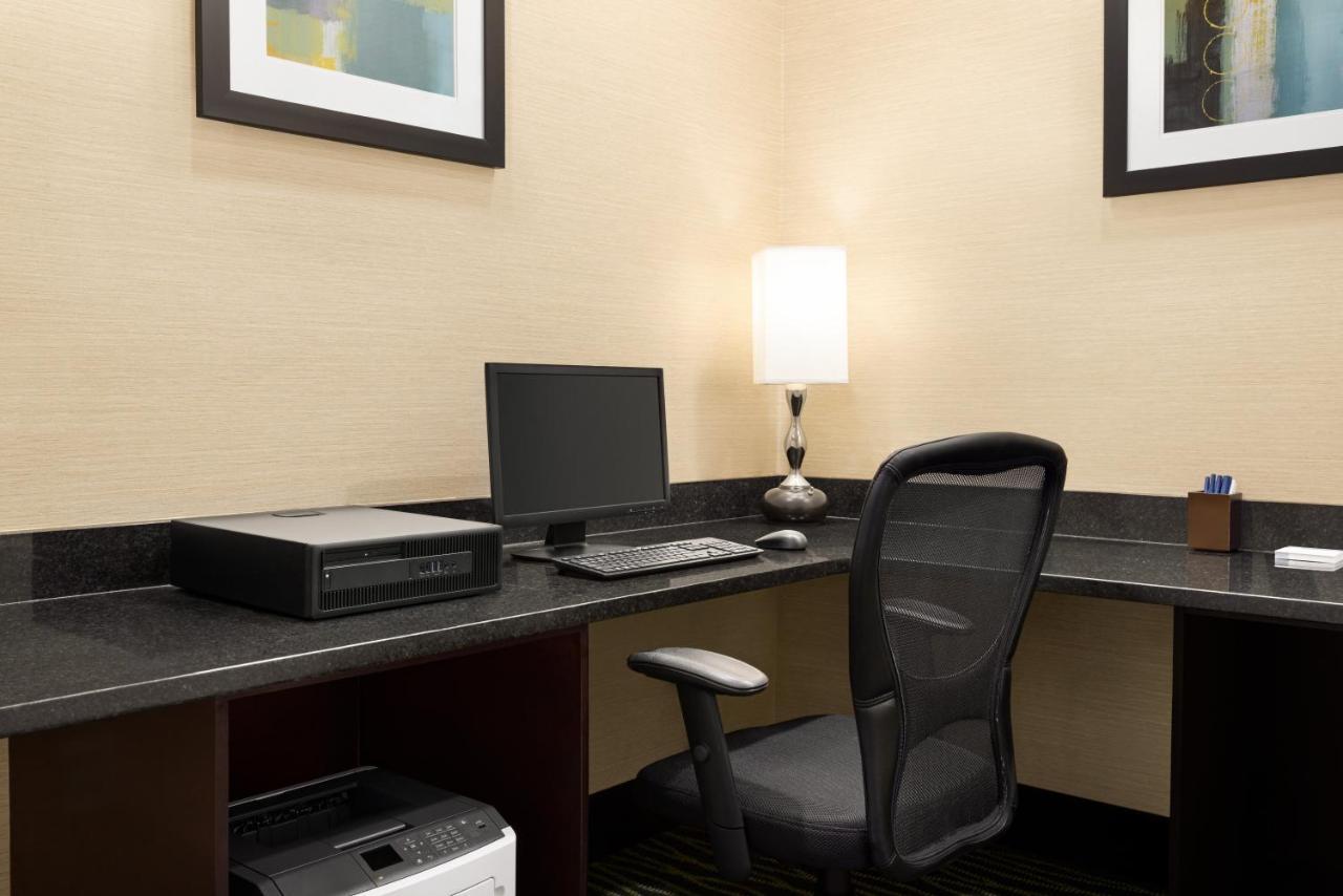Holiday Inn Express Hotel & Suites Edmond By Ihg Luaran gambar