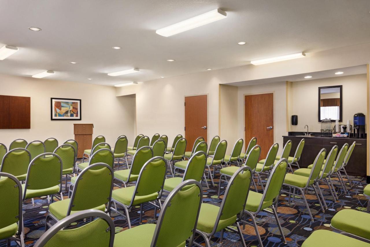 Holiday Inn Express Hotel & Suites Edmond By Ihg Luaran gambar